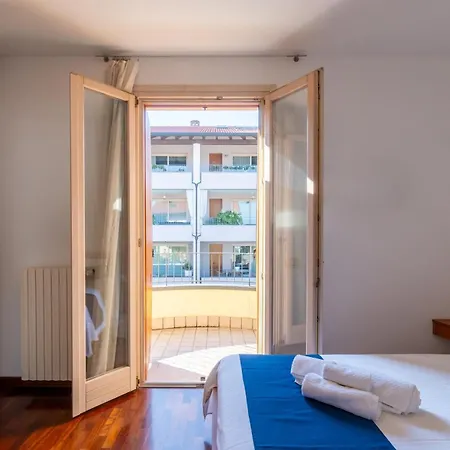 Dimora Aramis 3 Apartment *